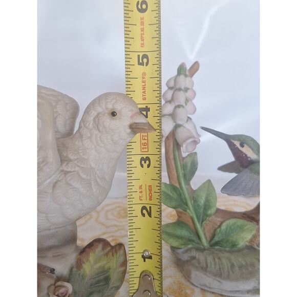 Andrea by Sadek Hummingbird & Royal Crown Dove Figurine Pair – 1980s Porcelain - Picture 5 of 12